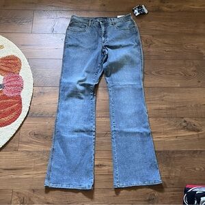 Vintage Y2K 2000s Womens NWT Flare Embroidered Jeans